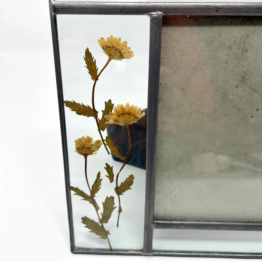 Vintage Carr Stained Glass Pressed Flowers Nature Cottage Decor 3 1/2” x 5”